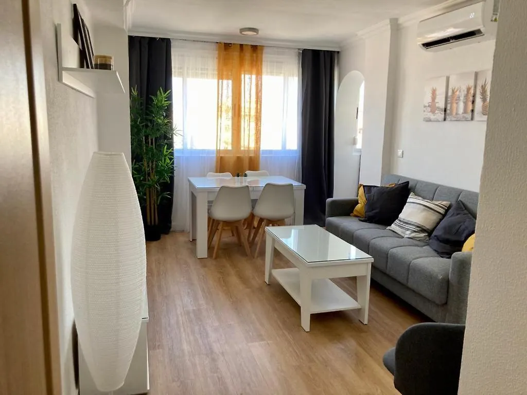 A&N Ginebra Torre Del Mar Daire İspanya